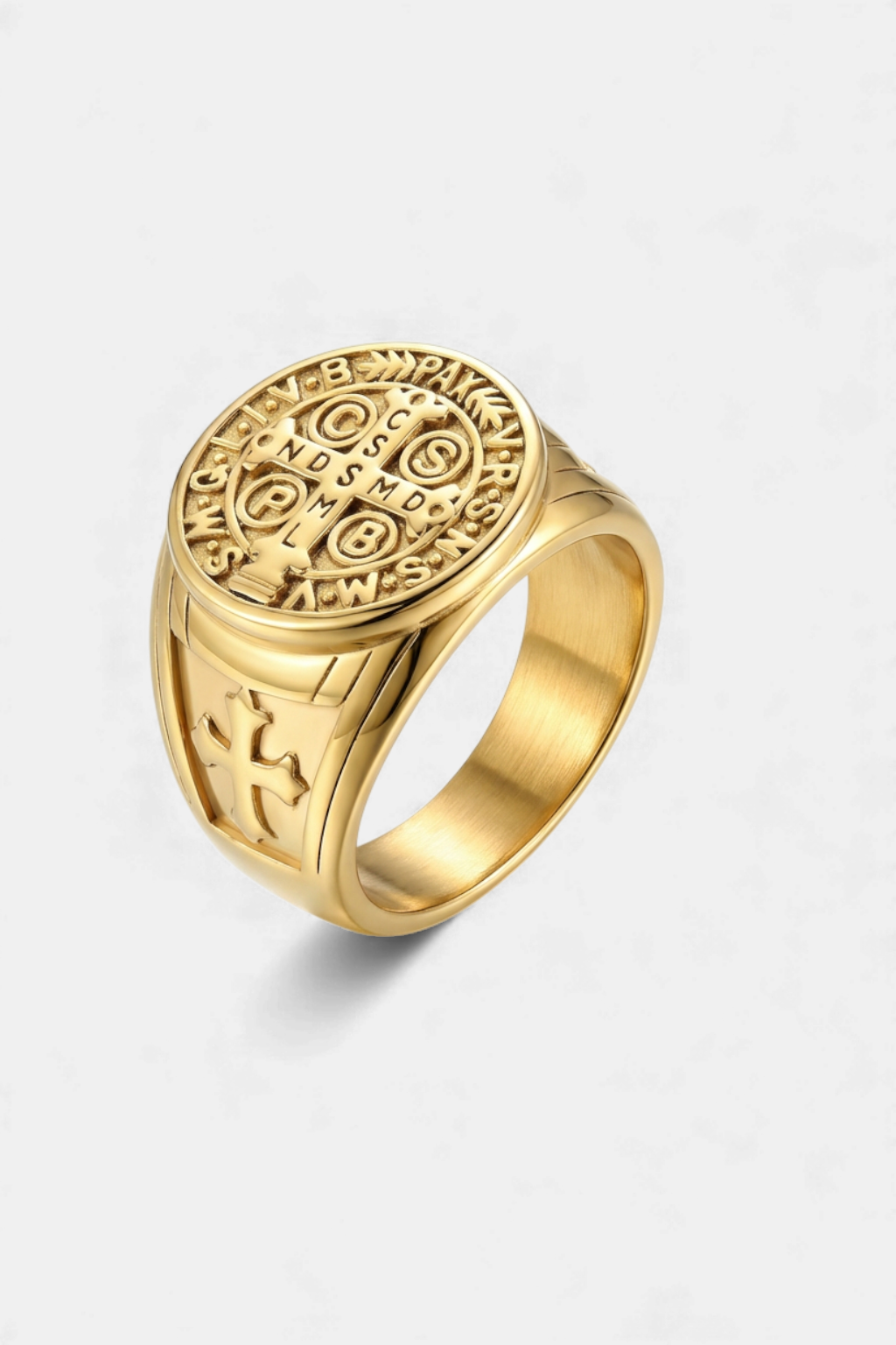 Bague Médaille Saint Benoit Doré