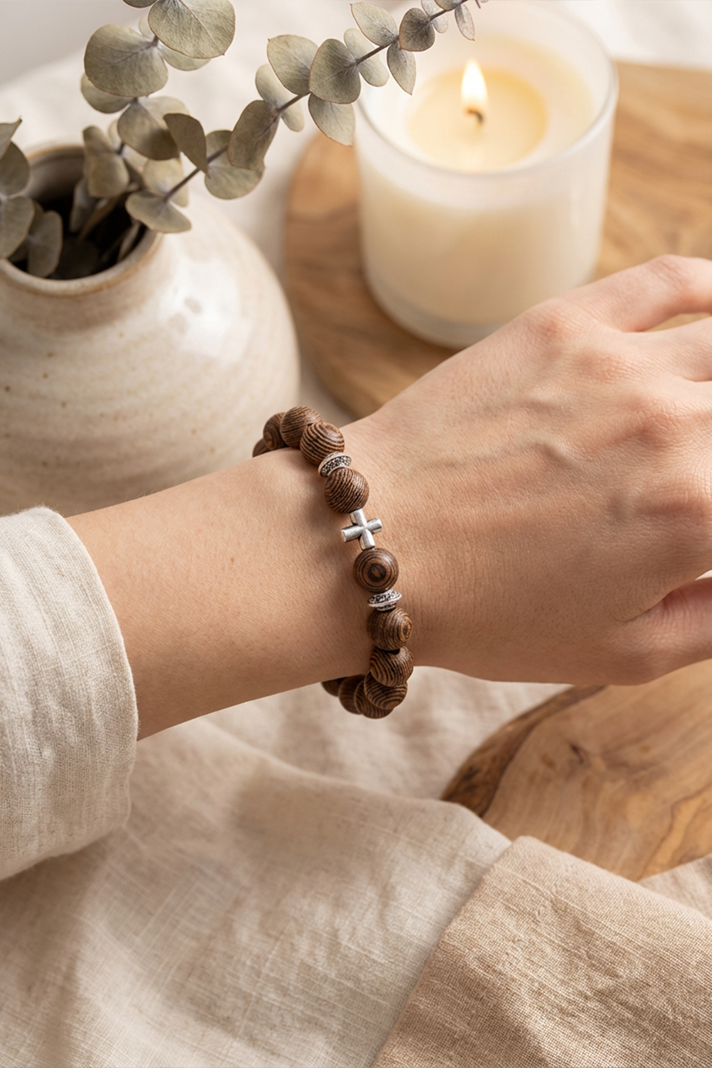 Bracelet Perles Bois Croix Chrétienne