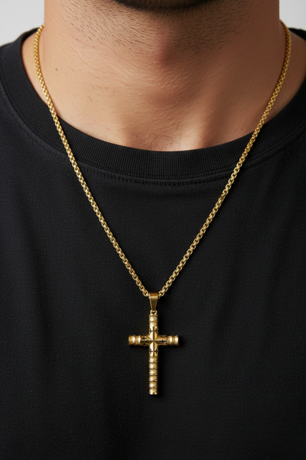 Collar Cruz<br> Circular Oro