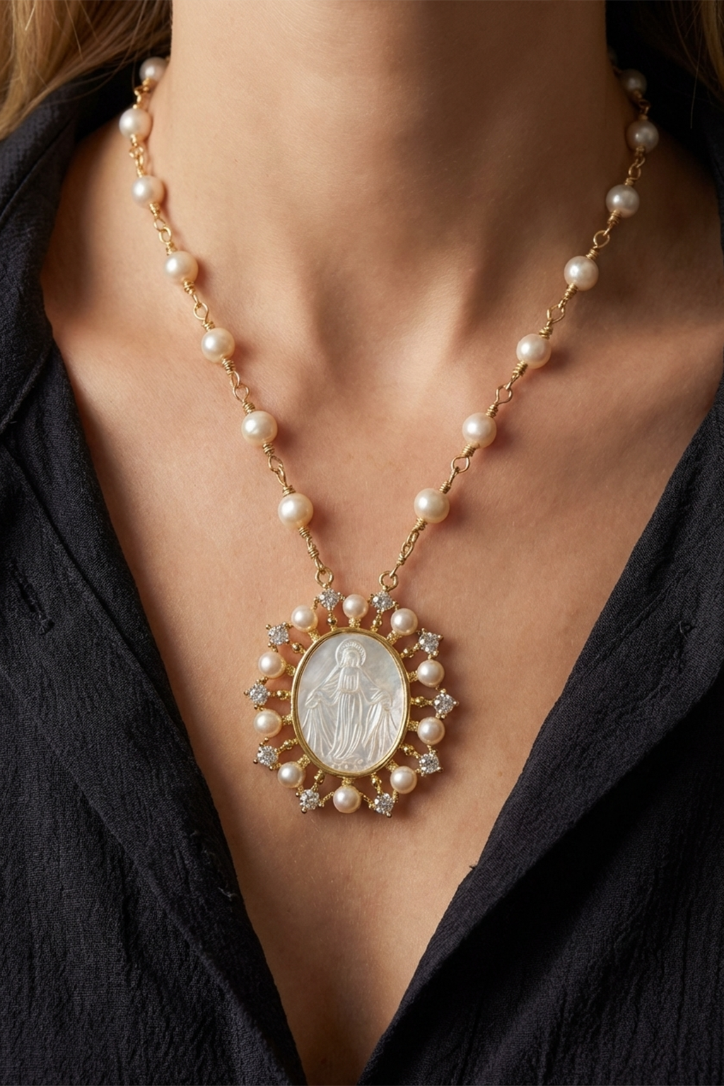 Collier Vierge Marie Perle