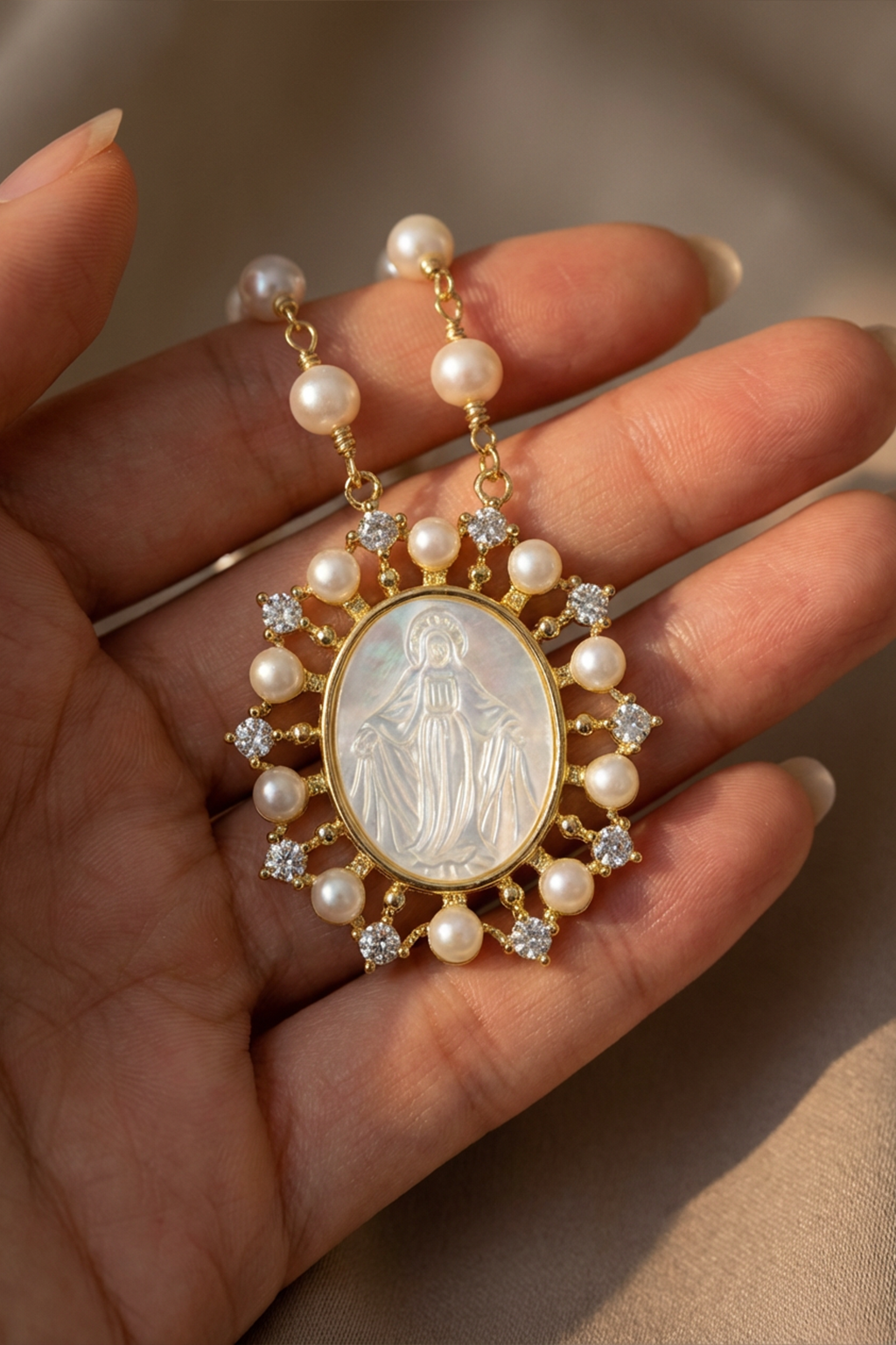 Collier Vierge Marie Perle