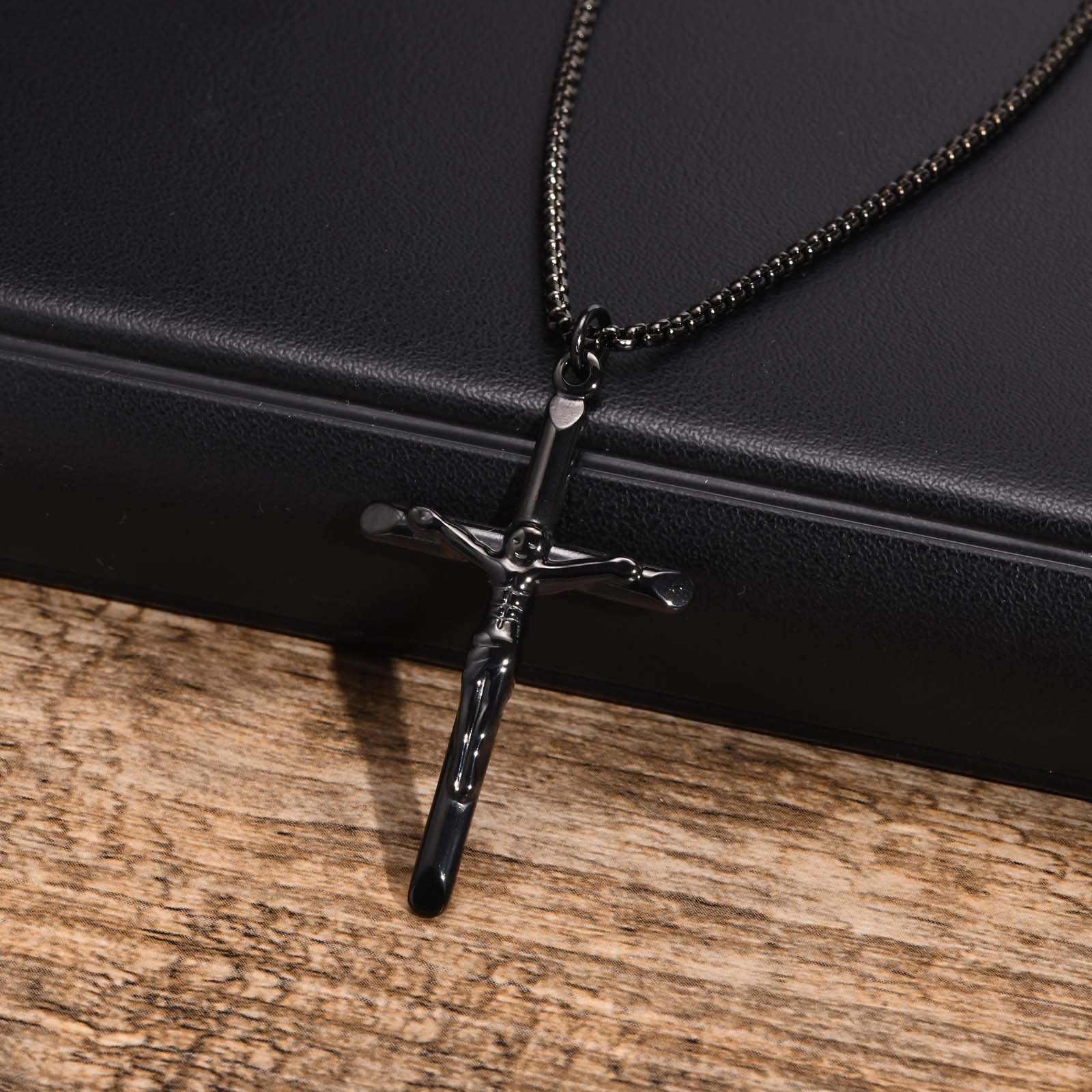 Collier Pendentif Crucifix-Boutique Chrétienne