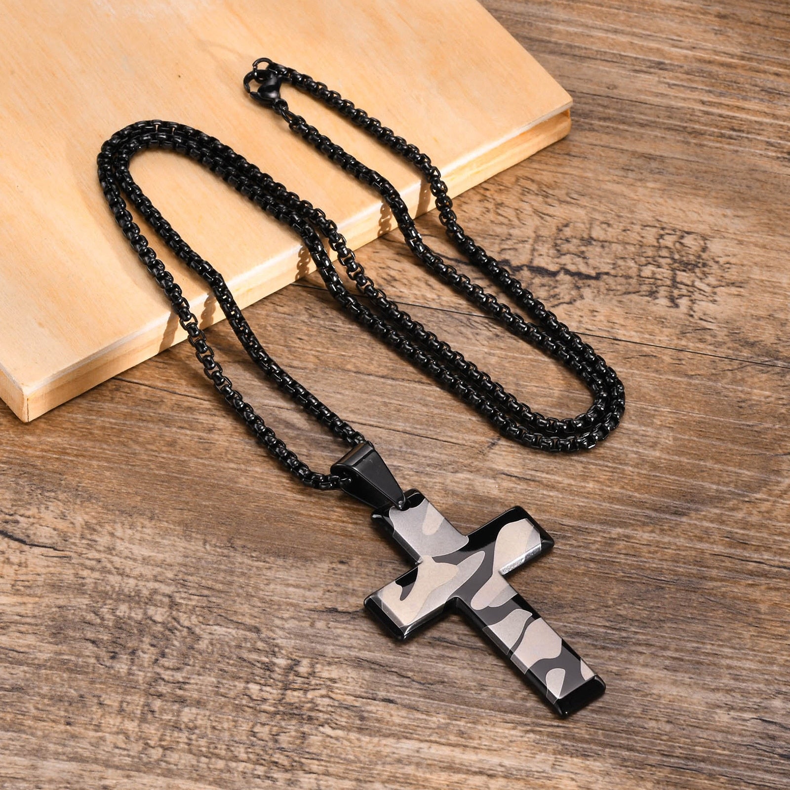 Pendentif Croix Camouflage 60cm-Boutique Chrétienne