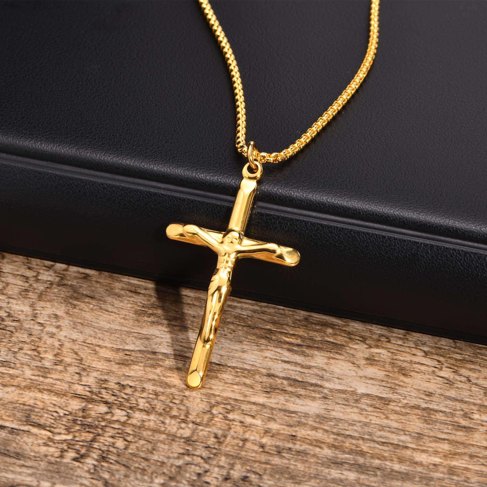 Collier Pendentif Crucifix-Boutique Chrétienne