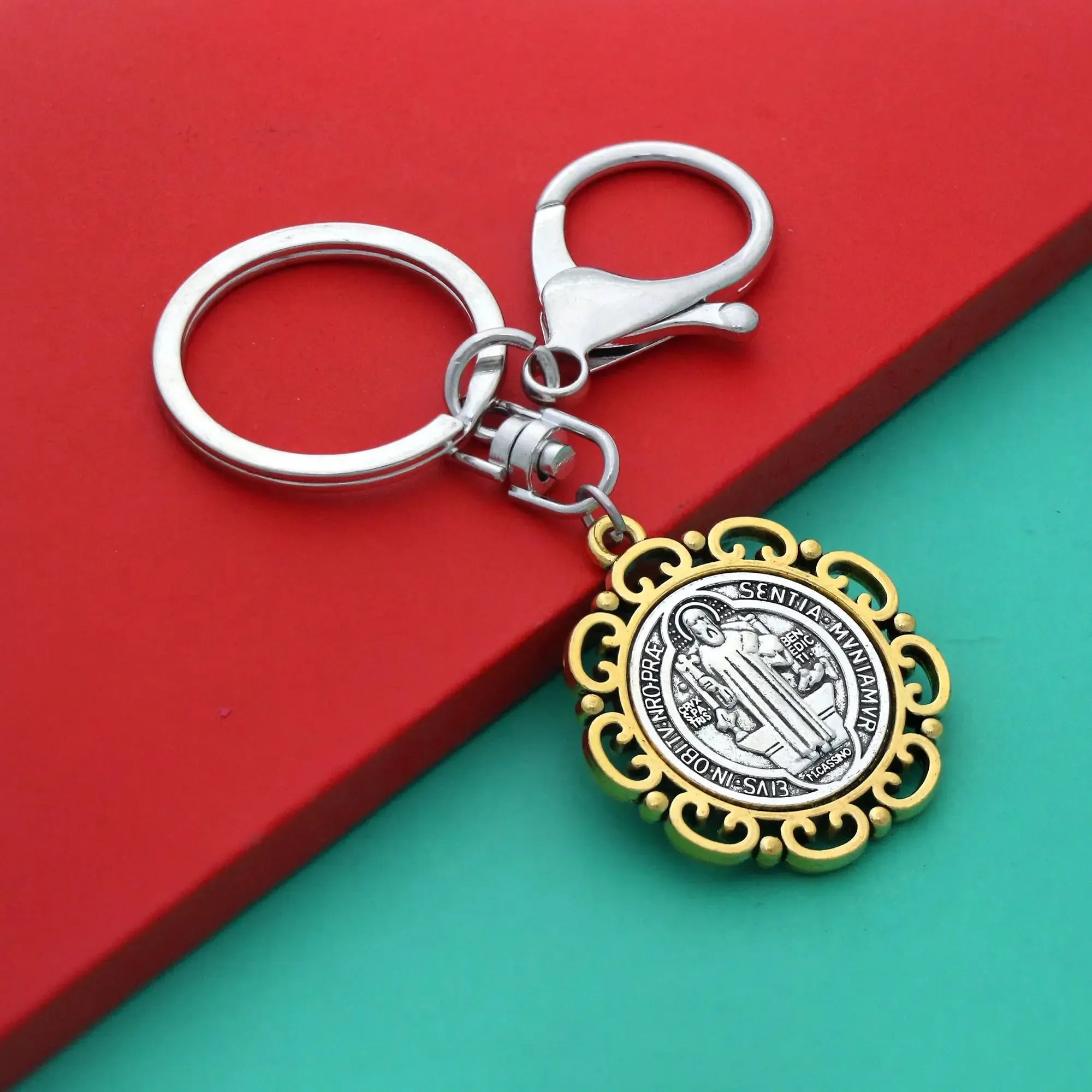 Porte clé saint benoit-Boutique Chrétienne