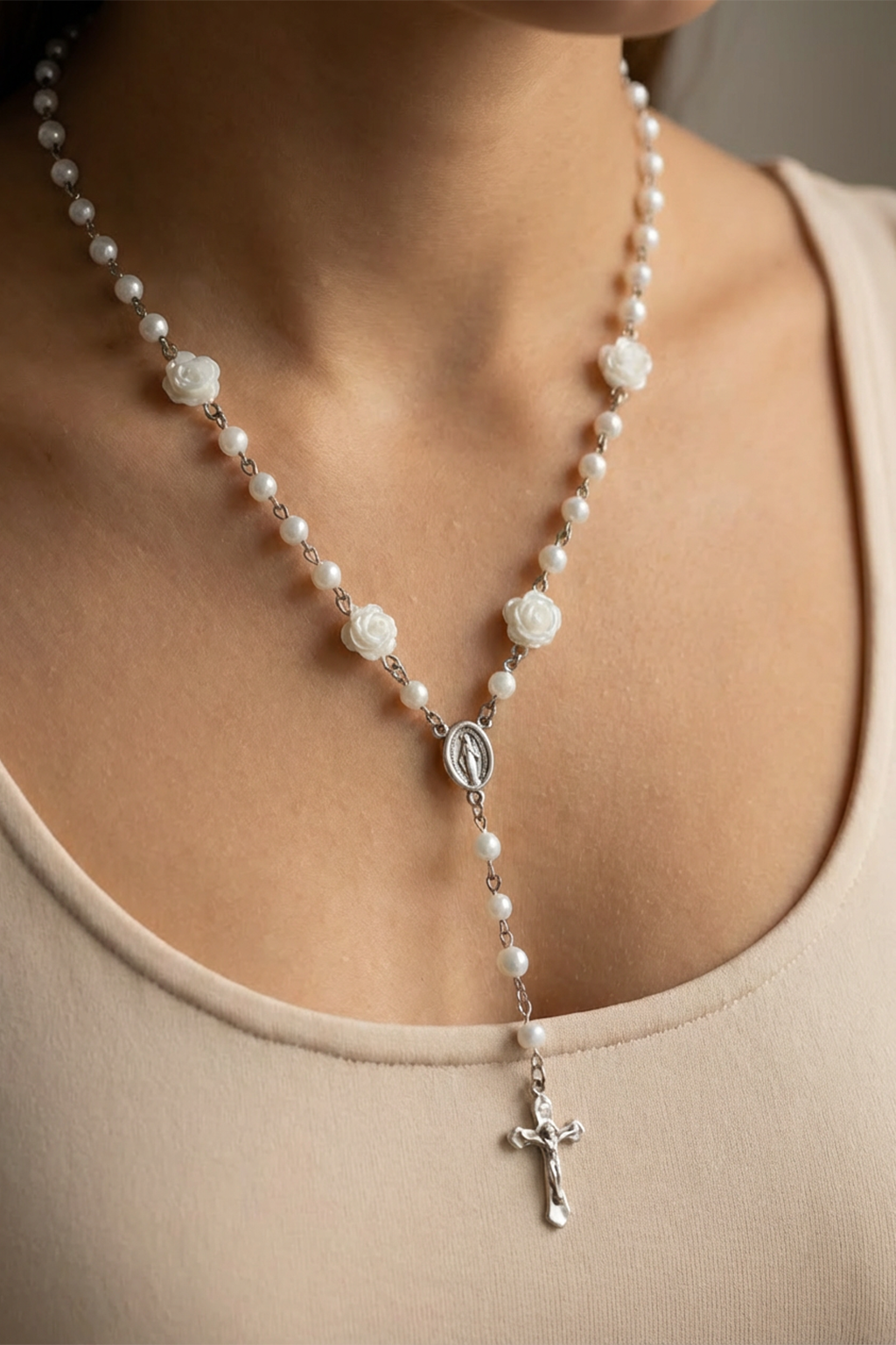 белый четки