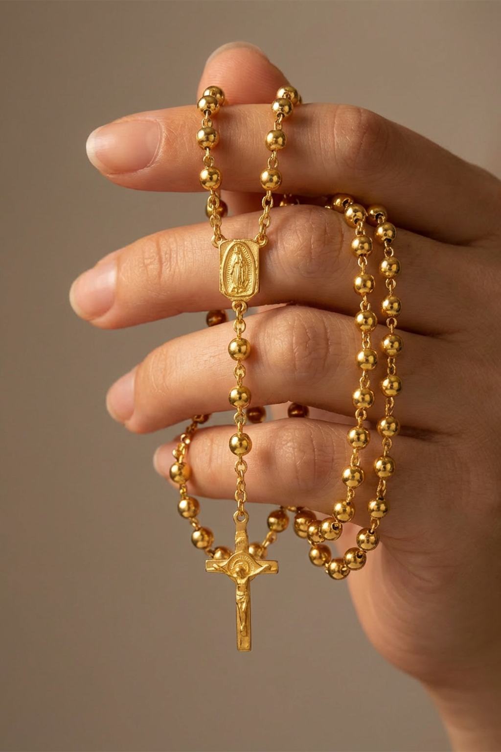 rosario in oro per donna