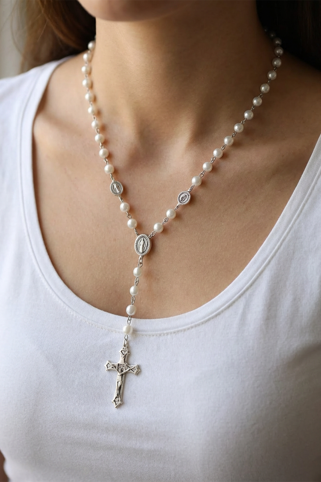 белые перламутровые четки