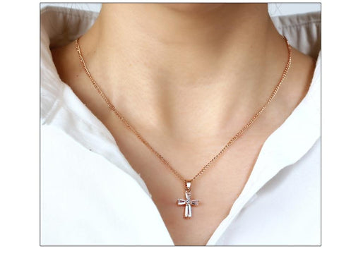 Collier Croix Femme<br> Collier Croix en Cristal